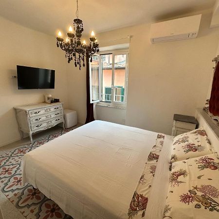 Elegante Stanza Rossa Mottino23 Bed and Breakfast Lerici Buitenkant foto